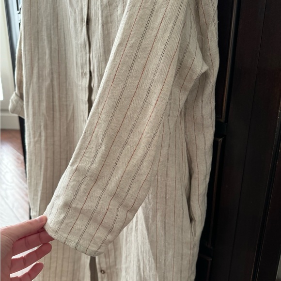 Rebecca King one-of-a-kind sample oatmeal linen stripe duster with pockets - Picture 13 of 15